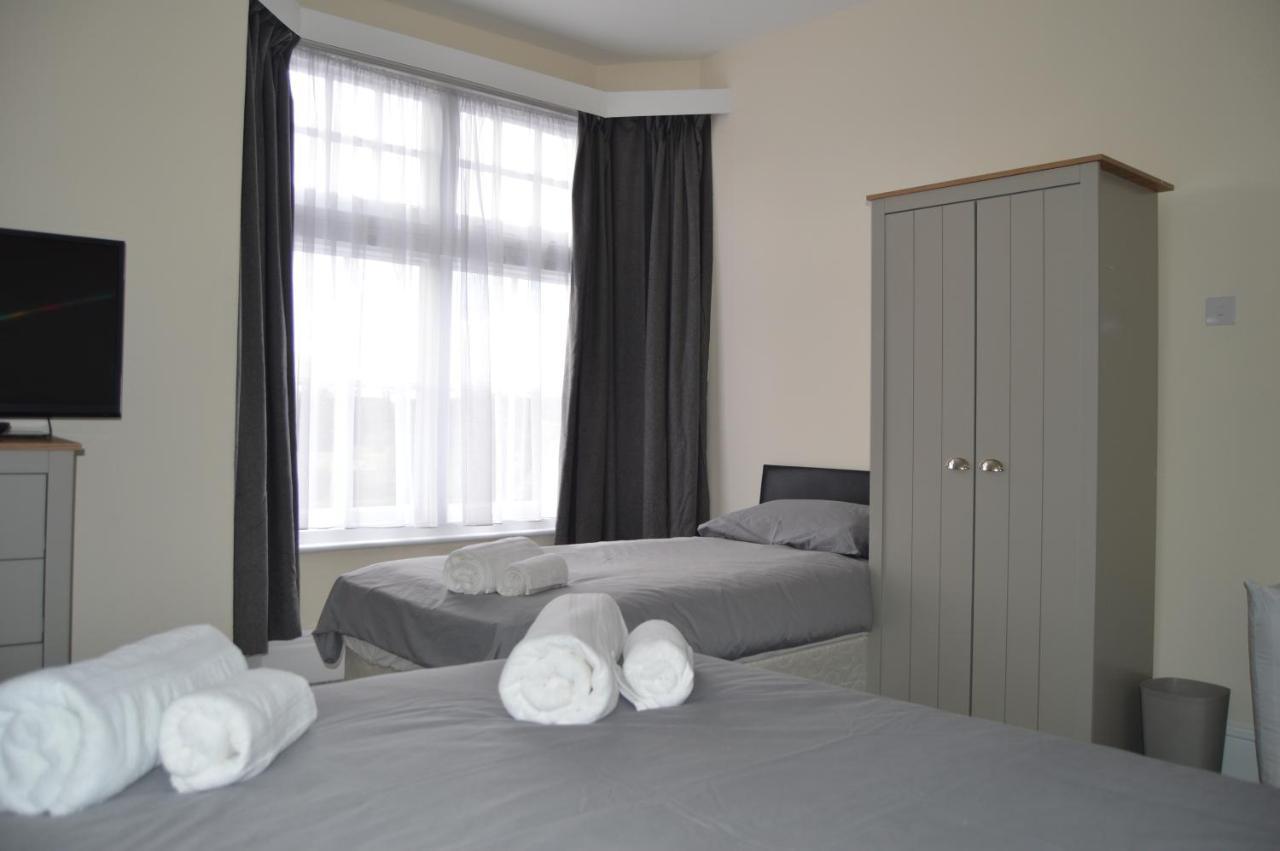 The Rose & Crown Hotell Bulford Eksteriør bilde