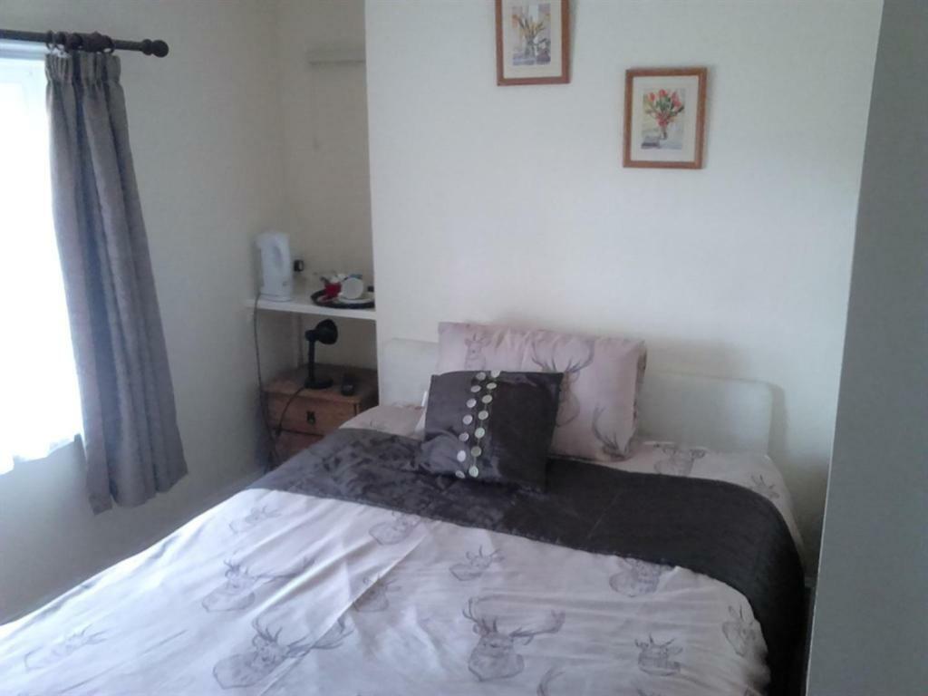 The Rose & Crown Hotell Bulford Eksteriør bilde